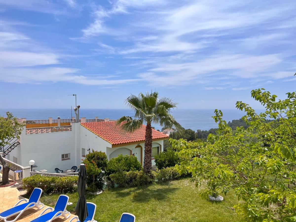 Apartamentos Famara Λορέτ Ντε Μαρ Εξωτερικό φωτογραφία