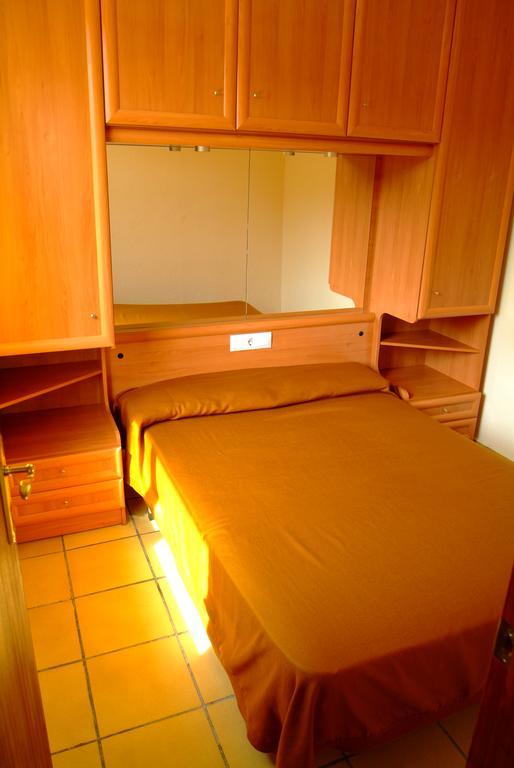 Apartamentos Famara Λορέτ Ντε Μαρ Εξωτερικό φωτογραφία