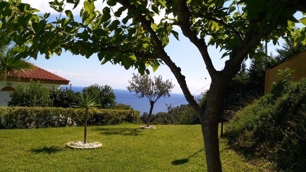 Apartamentos Famara Λορέτ Ντε Μαρ Εξωτερικό φωτογραφία