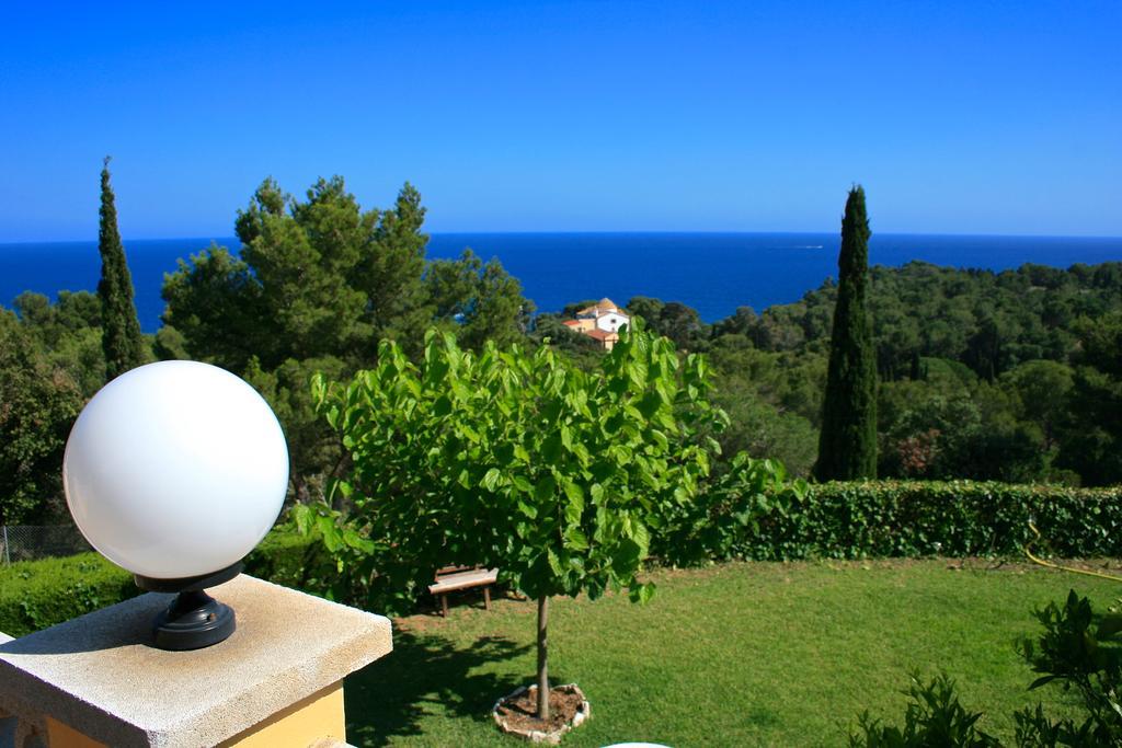 Apartamentos Famara Λορέτ Ντε Μαρ Εξωτερικό φωτογραφία