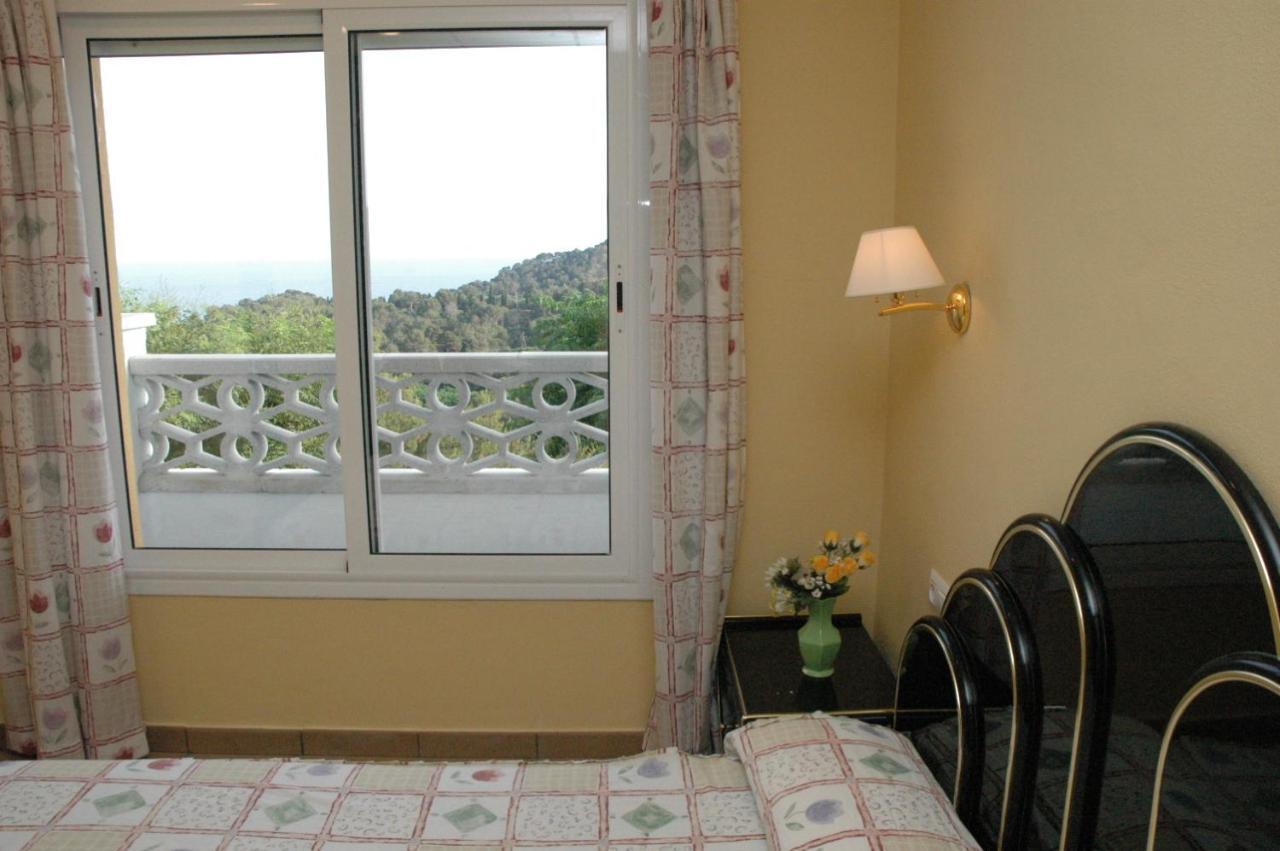 Apartamentos Famara Λορέτ Ντε Μαρ Δωμάτιο φωτογραφία
