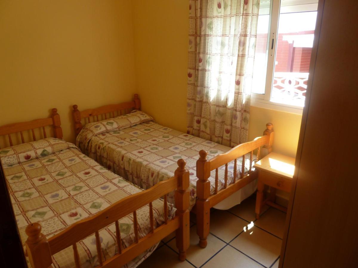 Apartamentos Famara Λορέτ Ντε Μαρ Δωμάτιο φωτογραφία